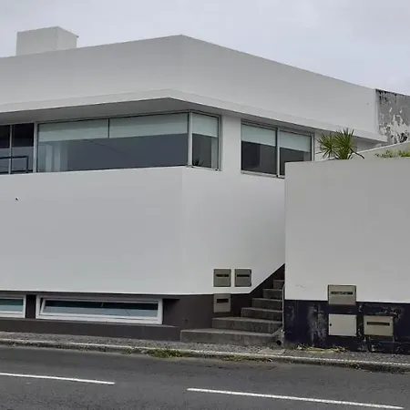 בית נופש Stunning 2 Double Bedroom Designer House. *