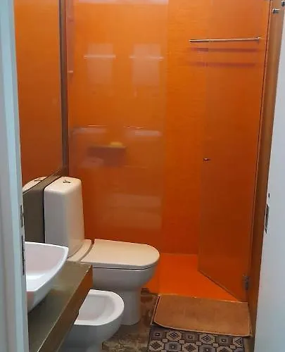 Stunning 2 Double Bedroom Designer House. 度假居 蓬塔德尔加达